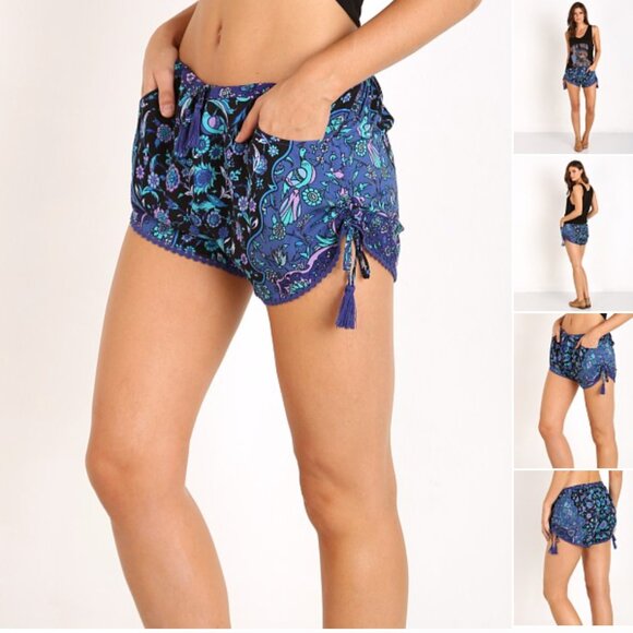 Spell Kiss The Sky Shorts - Picture 2 of 6